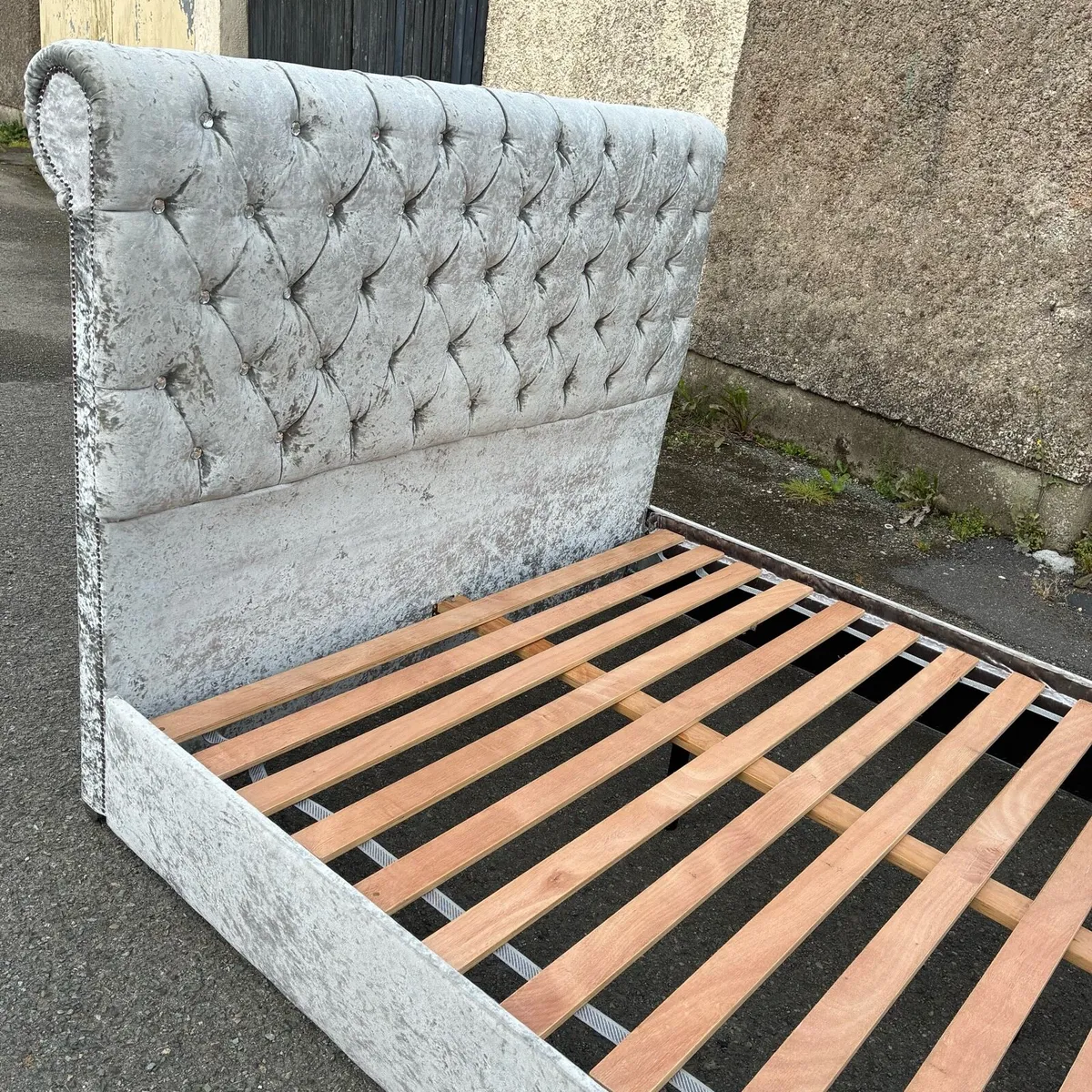 5ft King Silver Crushed Velvet 💎 Bed Frame - Image 2