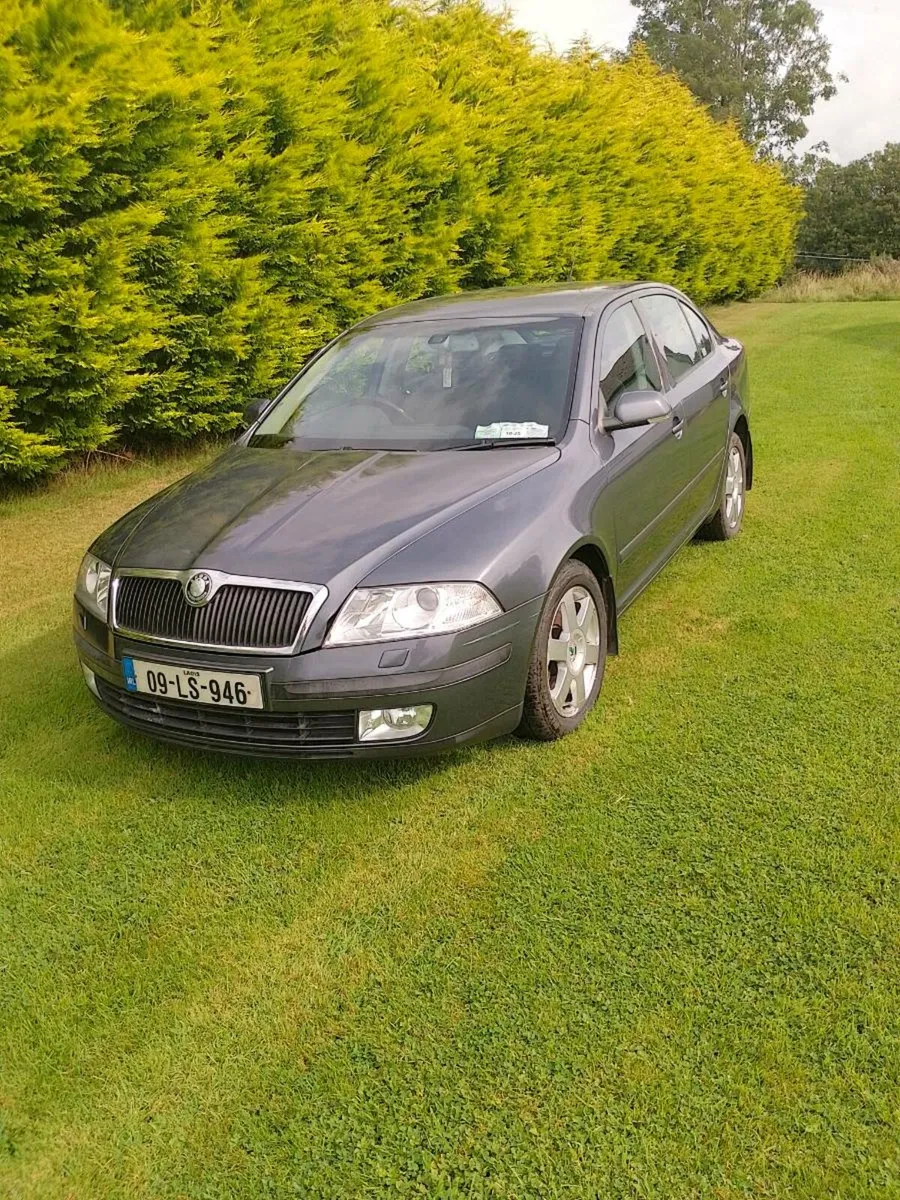 09 Skoda Octavia Elegance 1.9 Diesel - Image 2