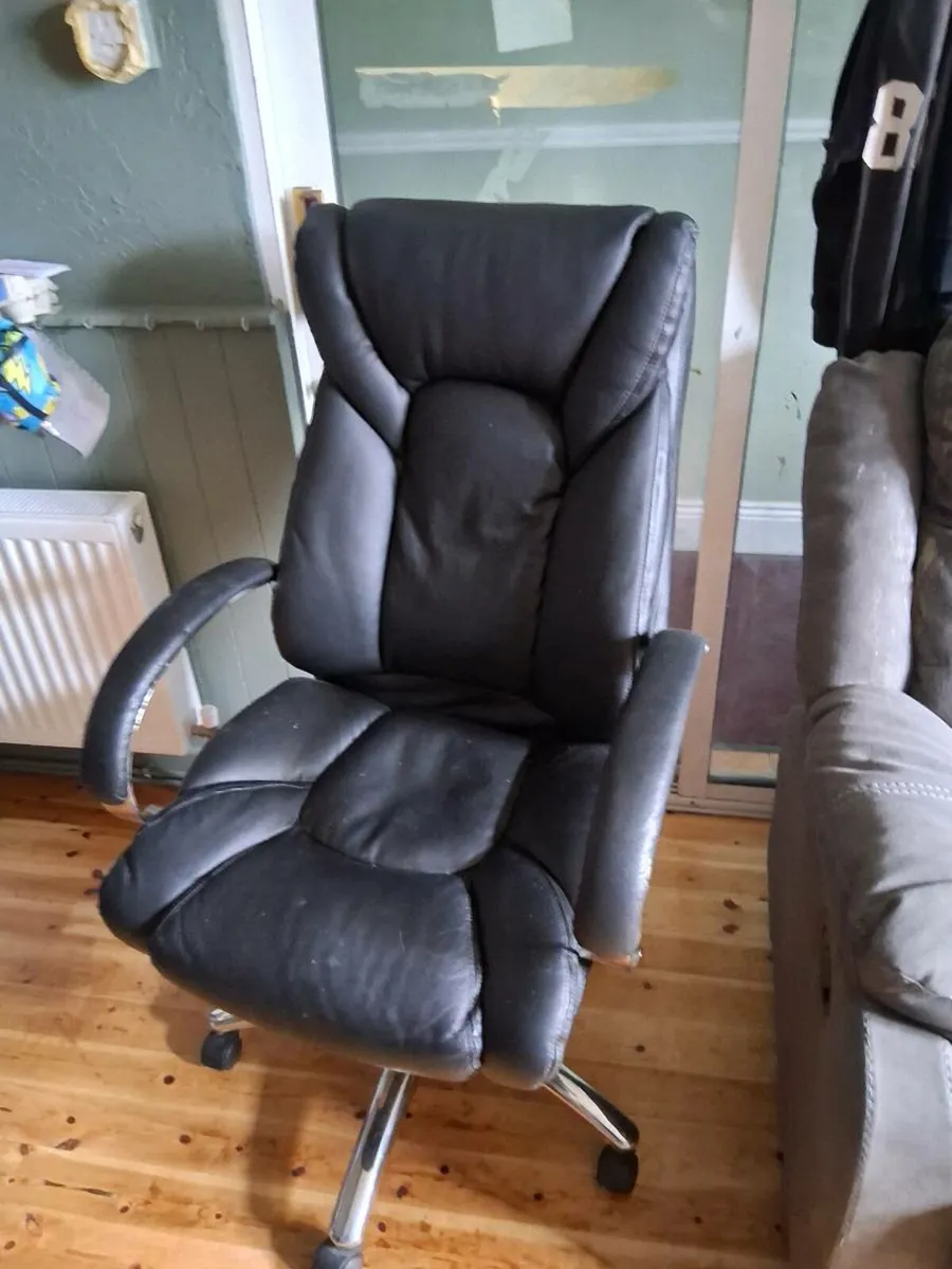 Office chair - Image 3