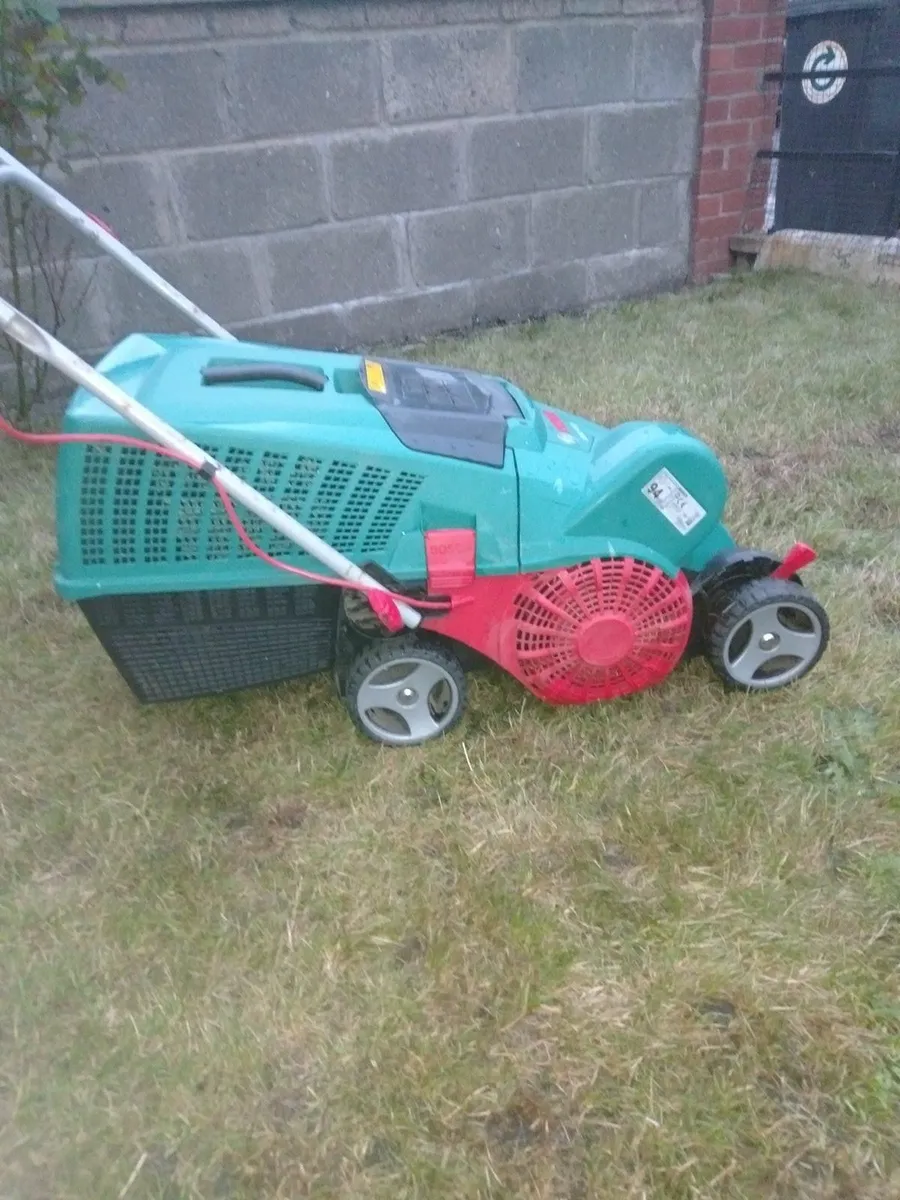 Bosch Lawn Raker / Scarifier - Image 1