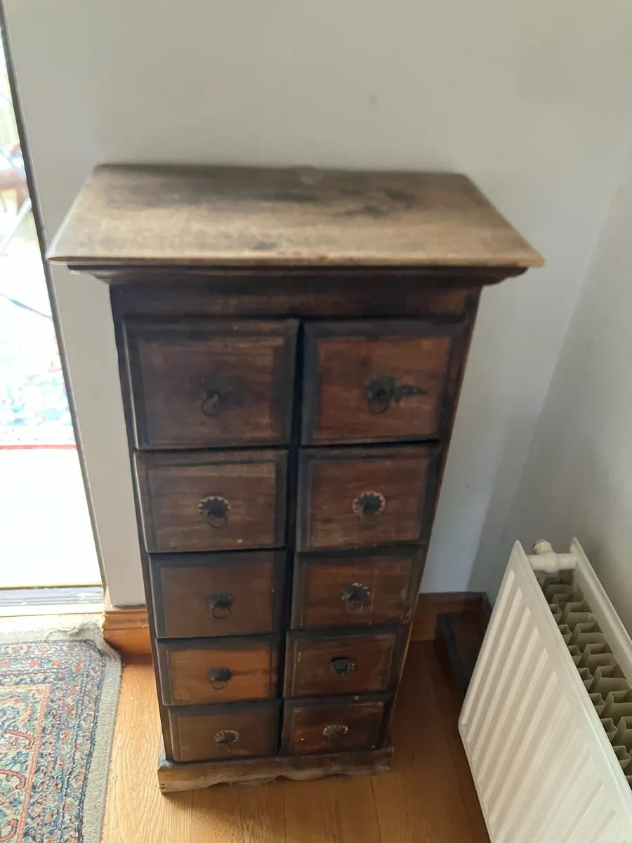 Wooden cabinet - Image 1