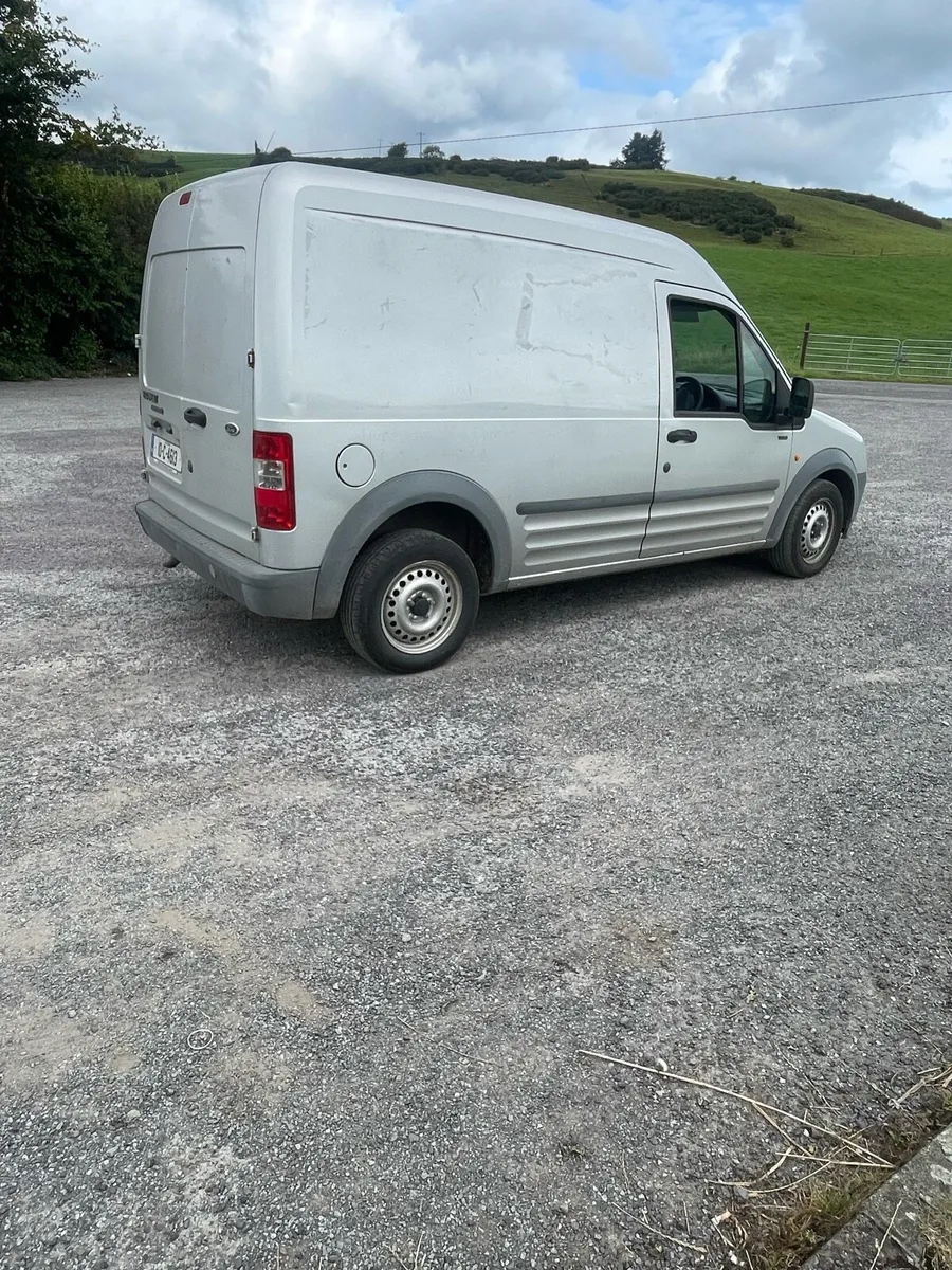 Ford Transit Connect - Image 4