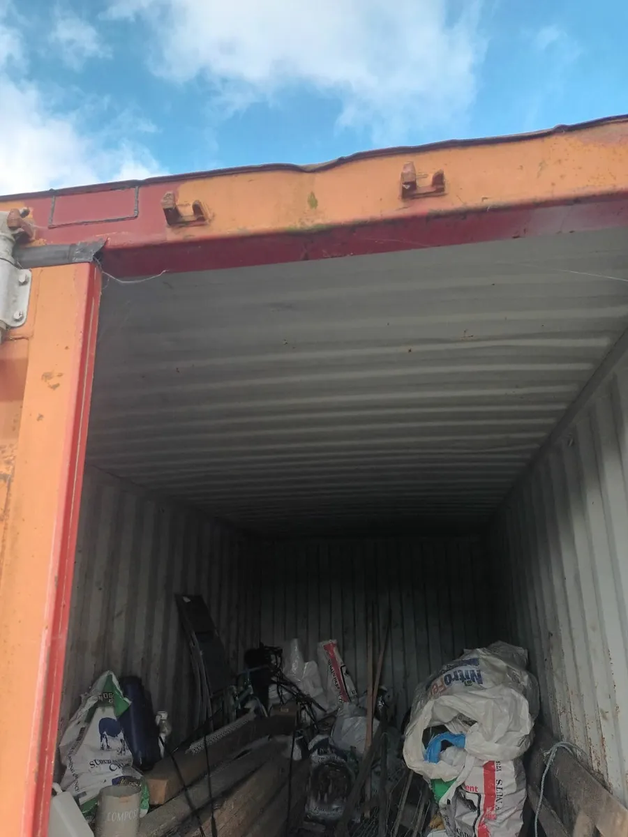 Shipping container - Image 1