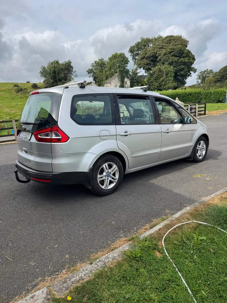 Ford Galaxy - Image 4