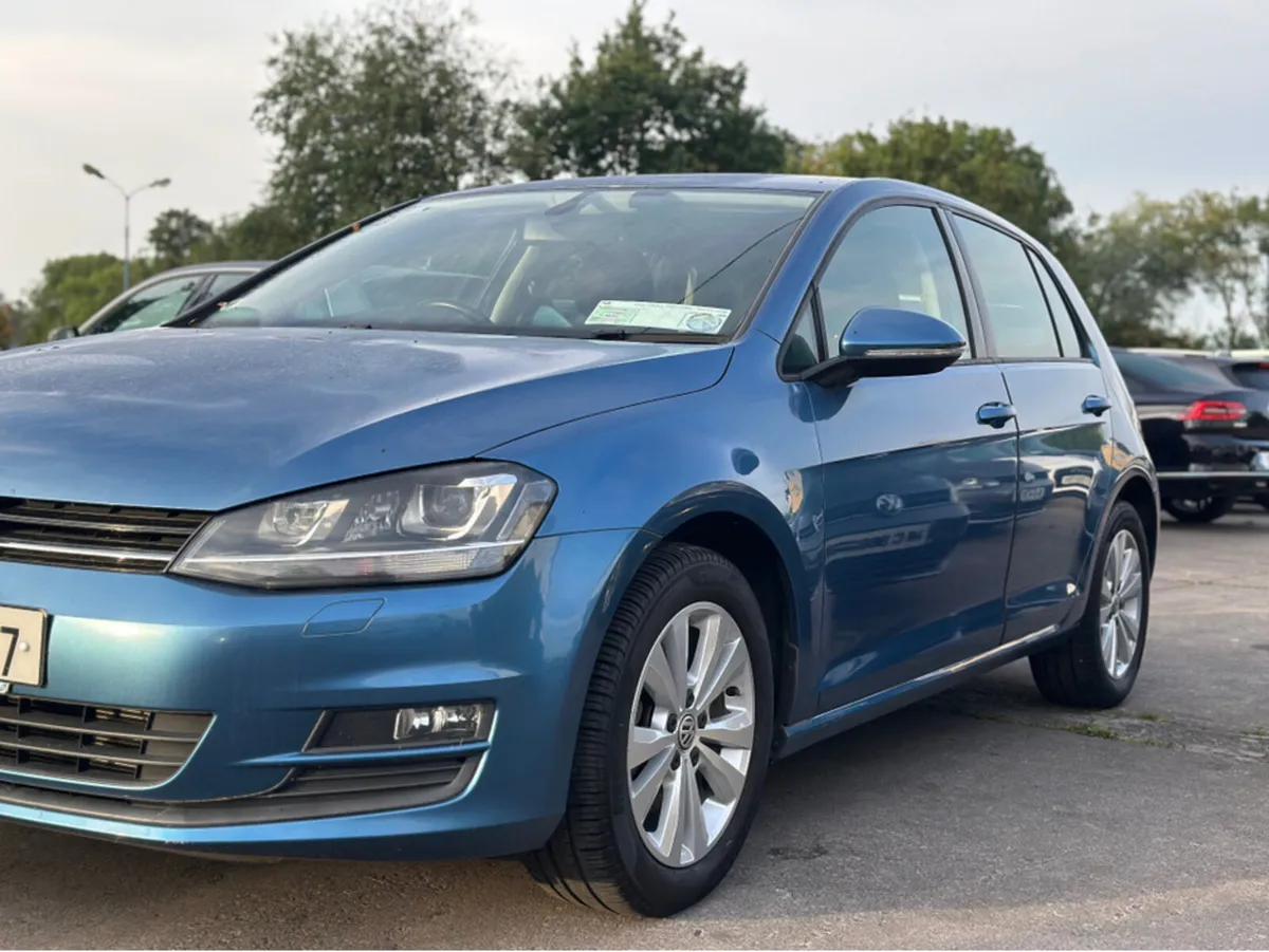 Volkswagen Golf AUTOMATIC LOW MILEAGE VW GOLF - Image 3