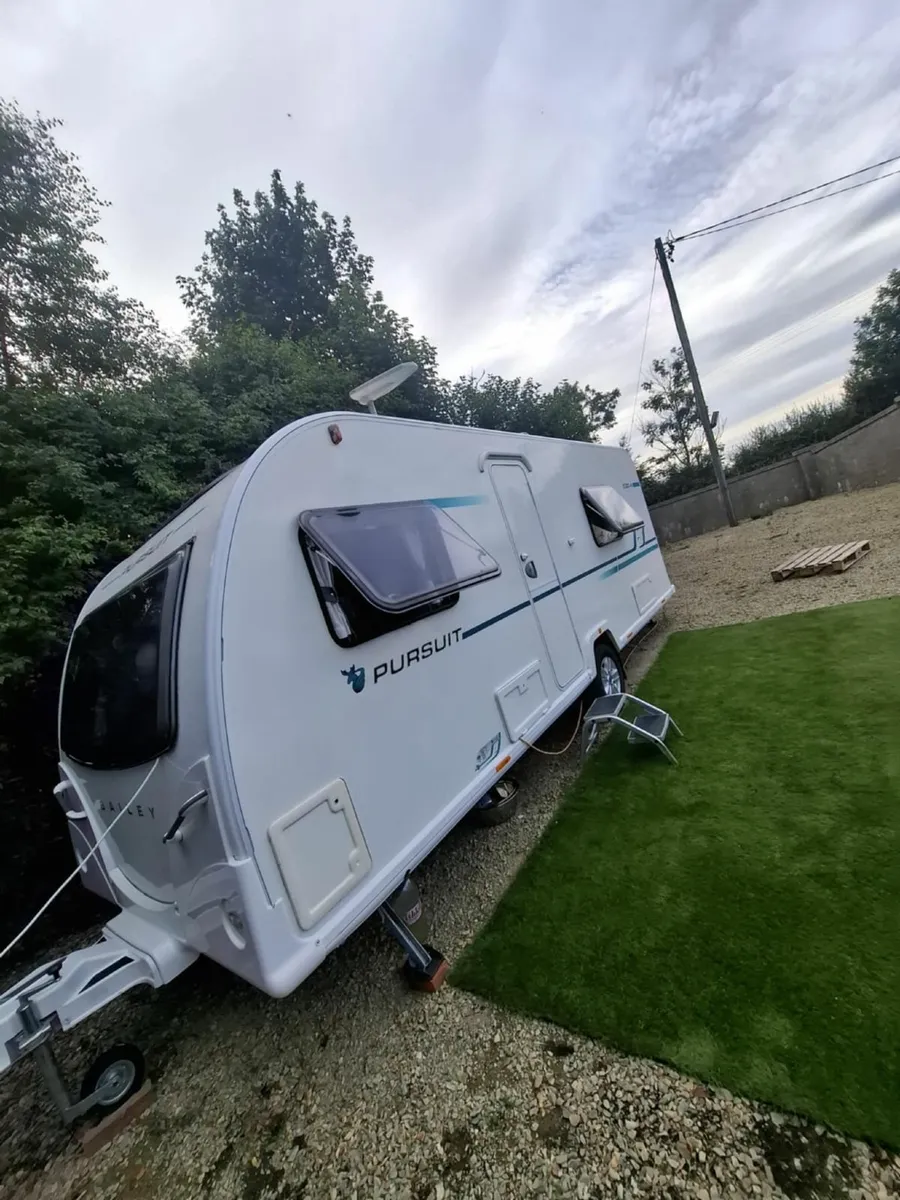 Caravan - Image 1