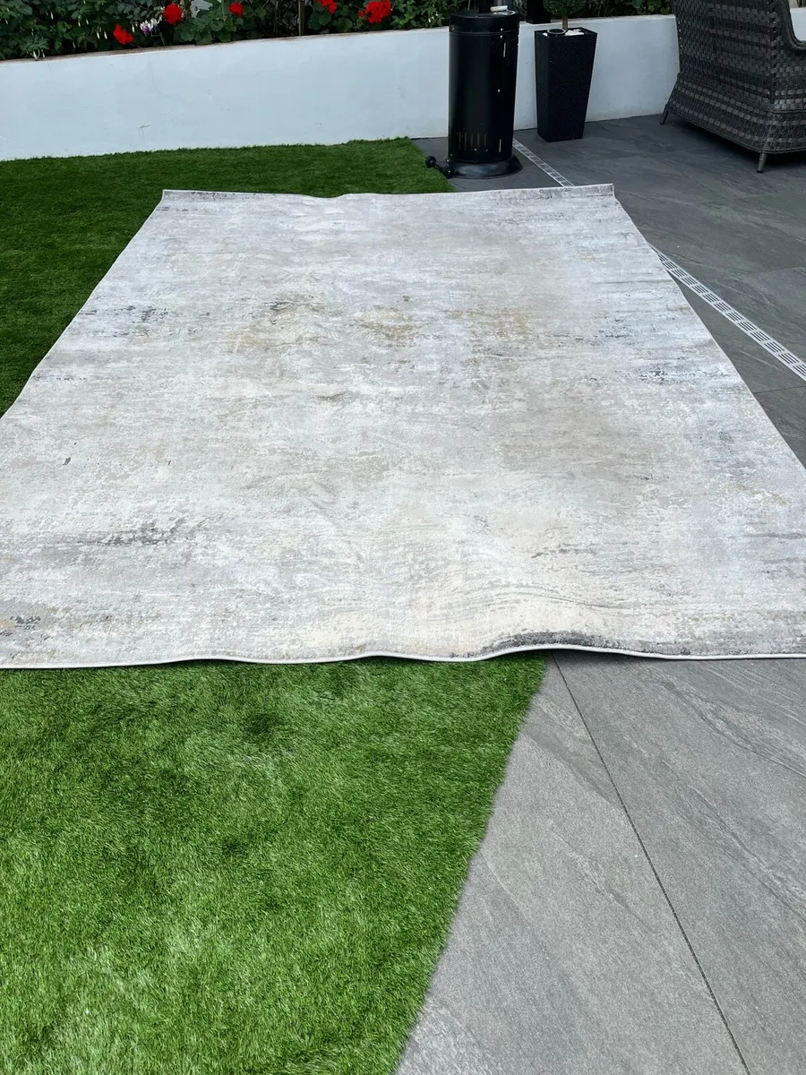 Rug