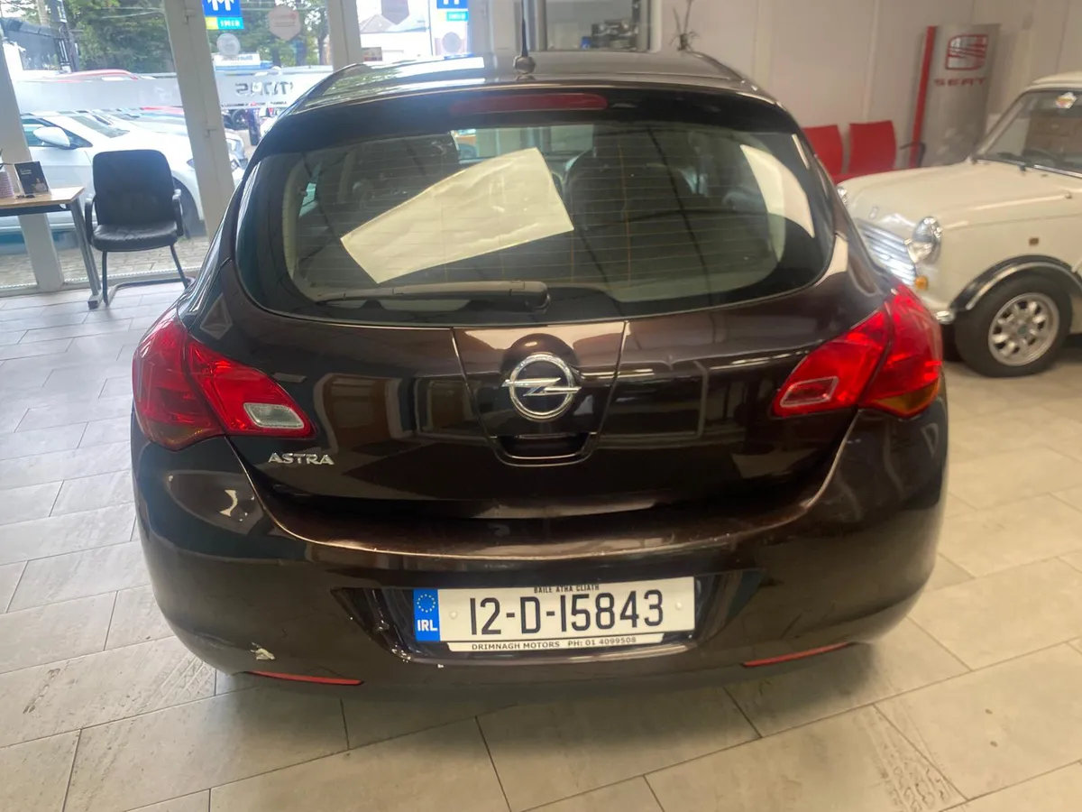 Opel Astra - Image 2
