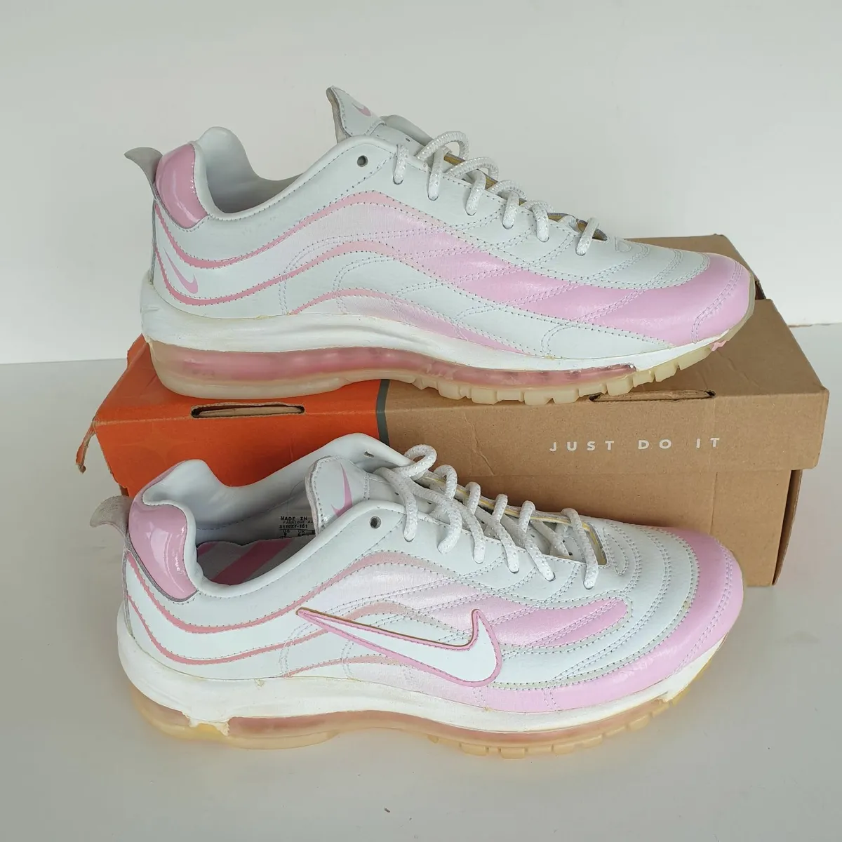 Nike Airmax Doro trainers size 6.5 - Image 3