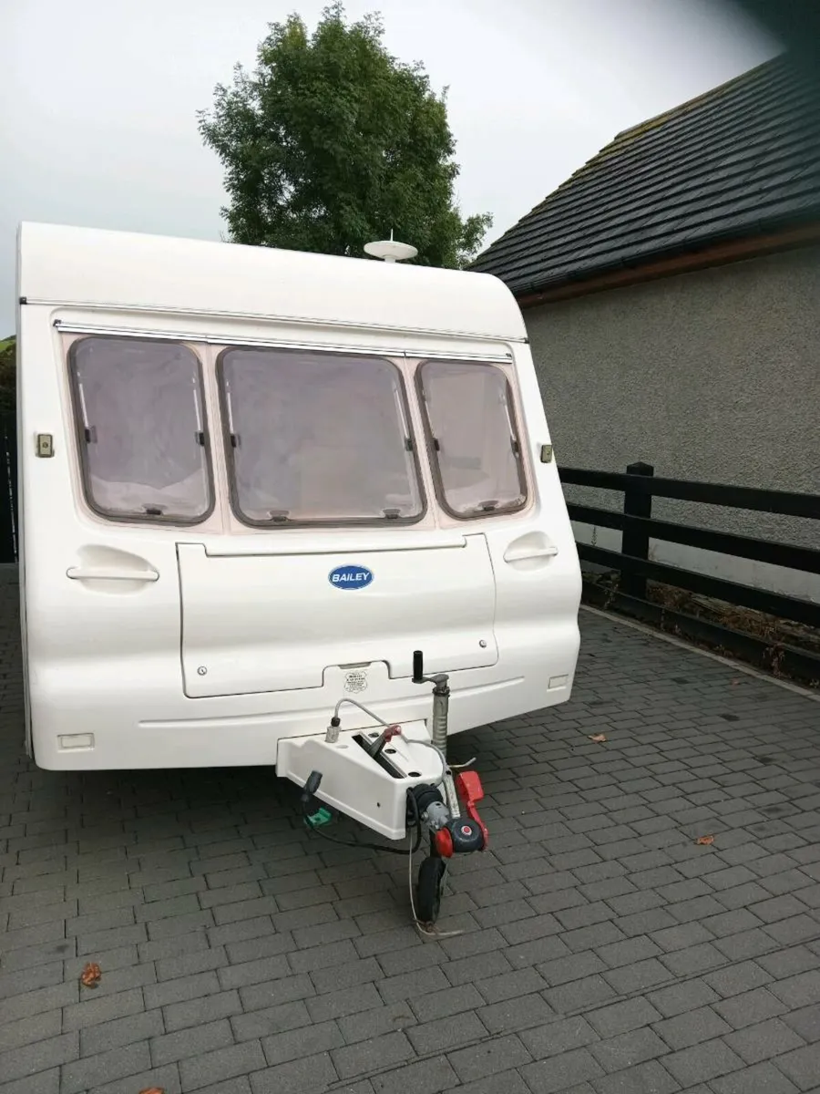 Caravan - Image 2