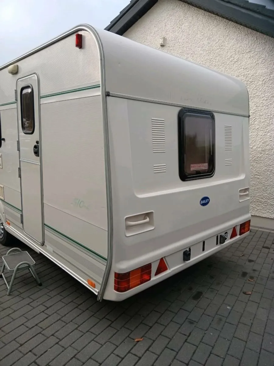 Caravan - Image 4
