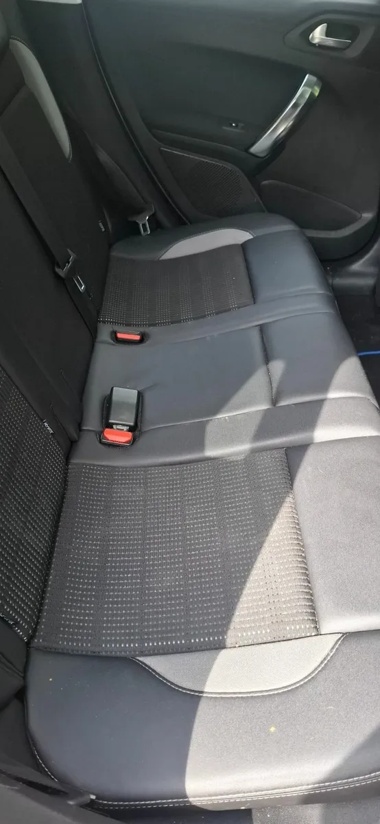 Peugeot 2008 2015 - Image 1