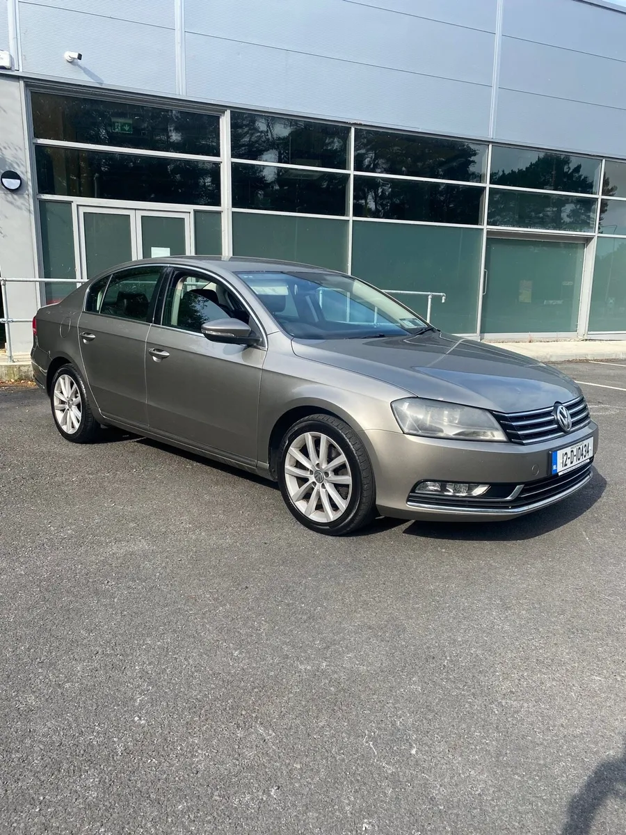 Volkswagen Passat Highline - Image 1