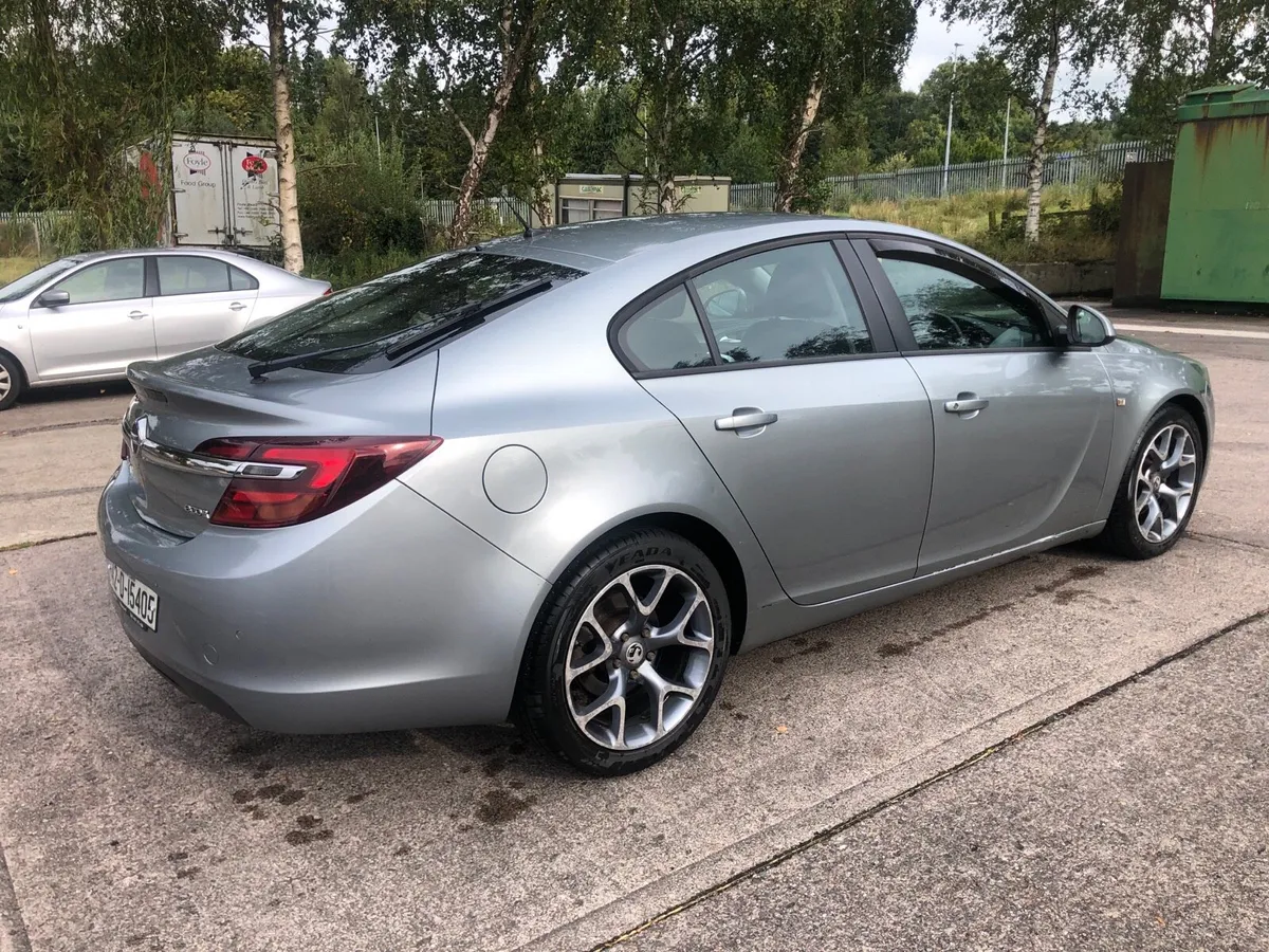 Car - Image 4