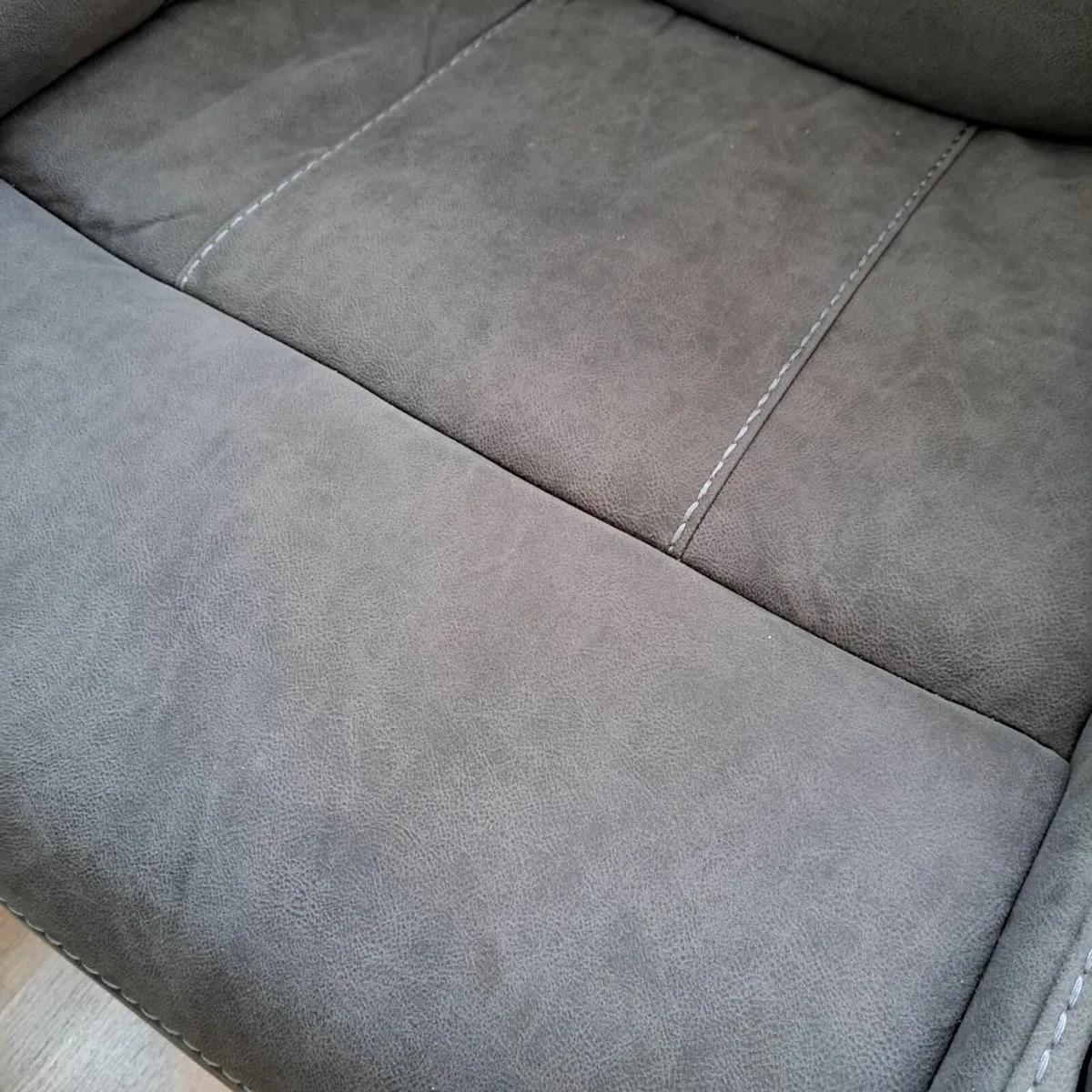 Sofa - Image 3
