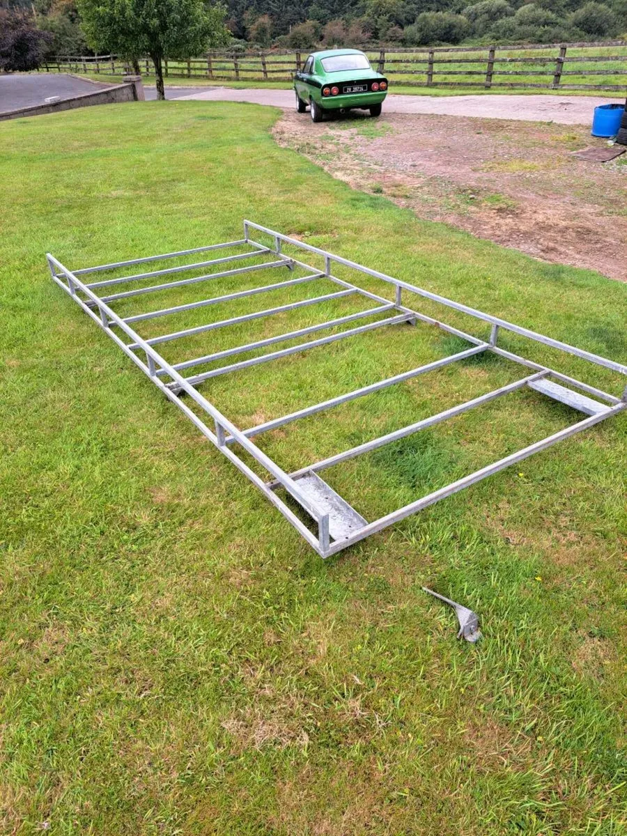 Roof rack - Image 1