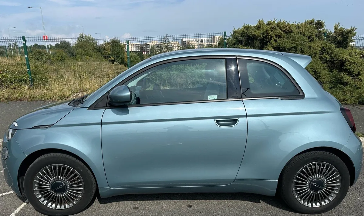 Fiat 500e 2022 29000km Metallic blue - Image 3