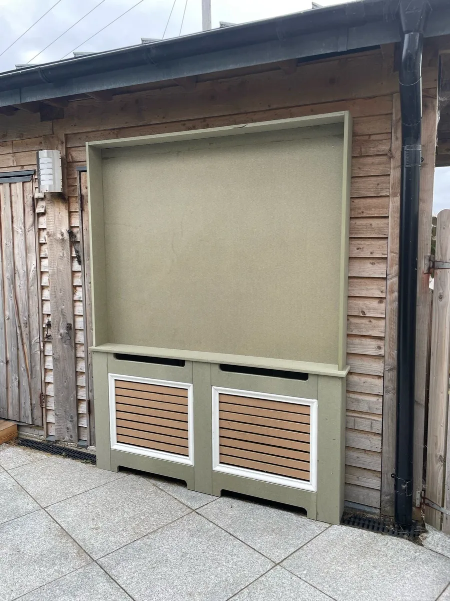 Tv unit/rad cover - Image 1