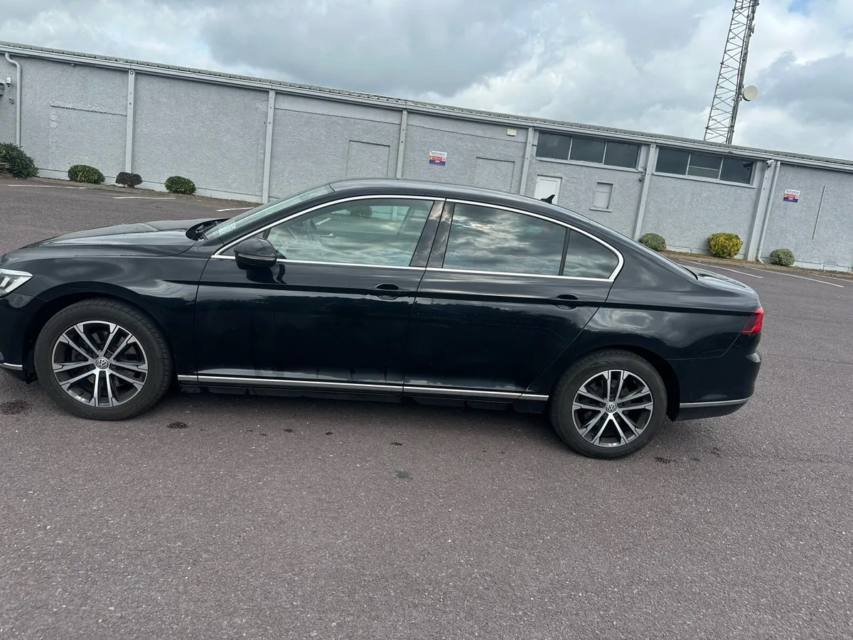 2017 Volkswagen Passat Highline 1.6 TDI manual - Image 3