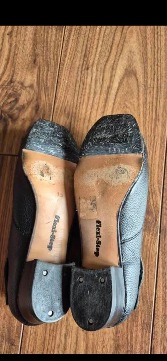Heavy dancing shoes - Image 2