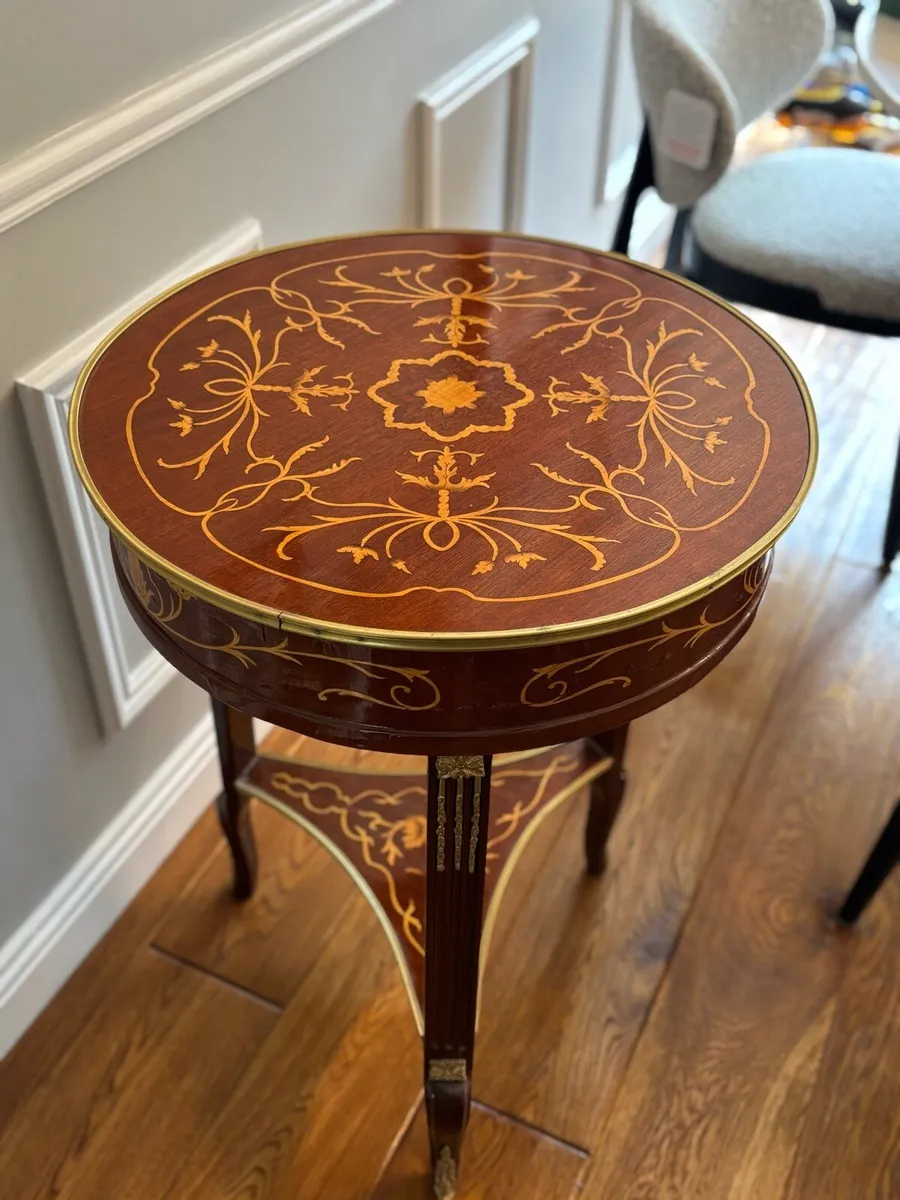 Antique table - Image 1