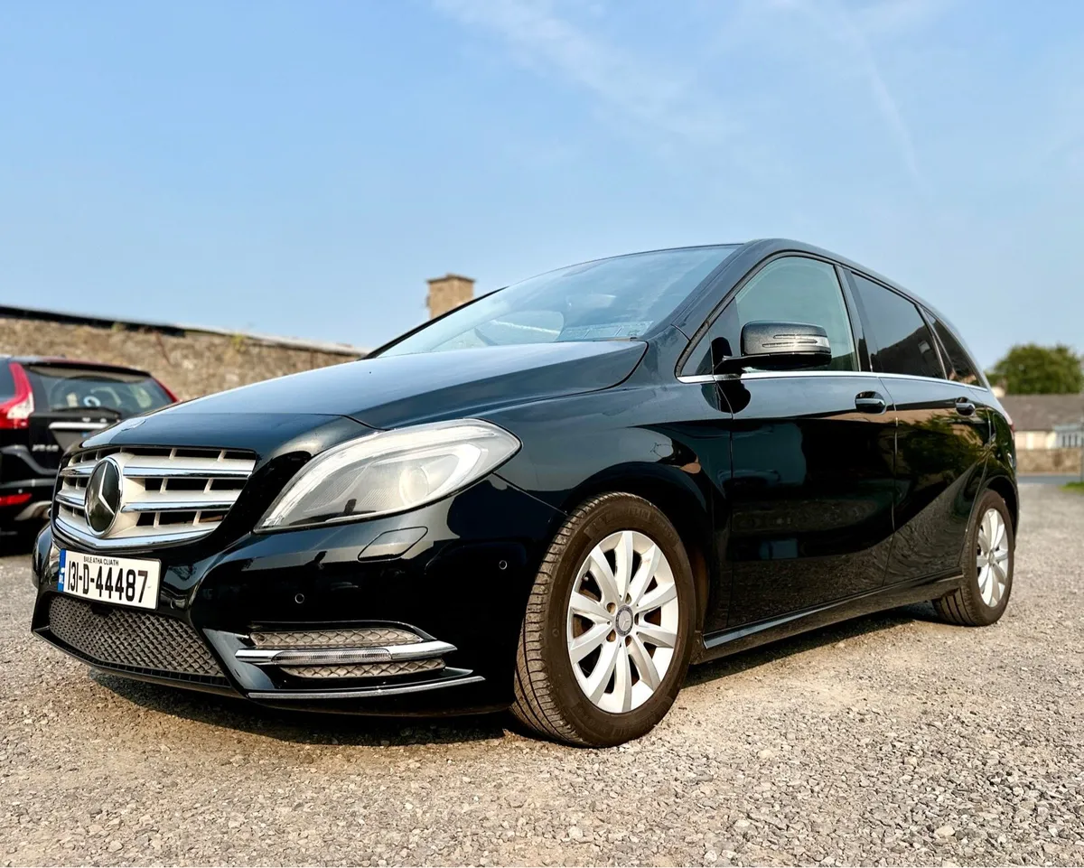 131 Mercedes B180 Automatic Petrol - Image 3