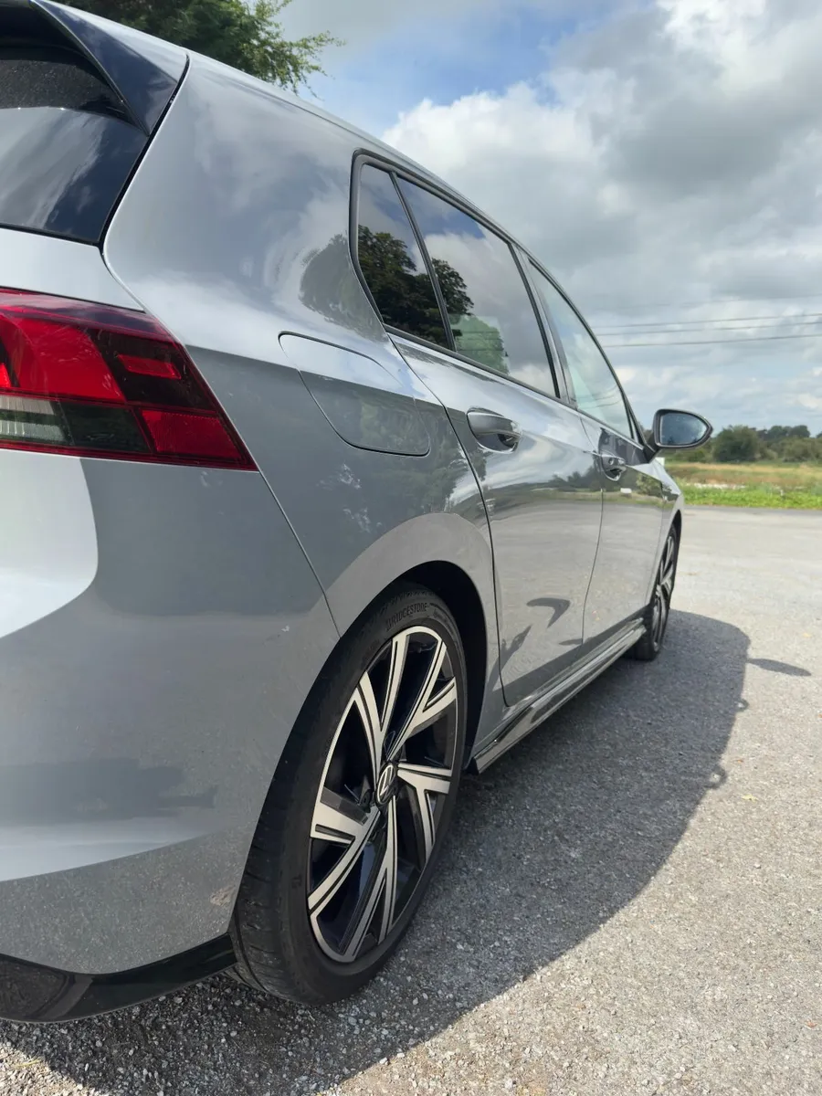 2023 Volkswagon Golf 2.0 TDI R-Line DSG - Image 4
