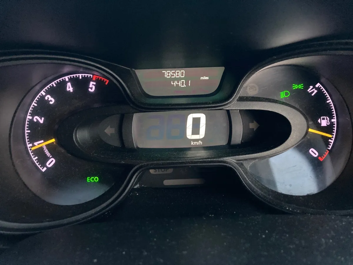 Vauxhall Vivaro 152D25947 - Image 1