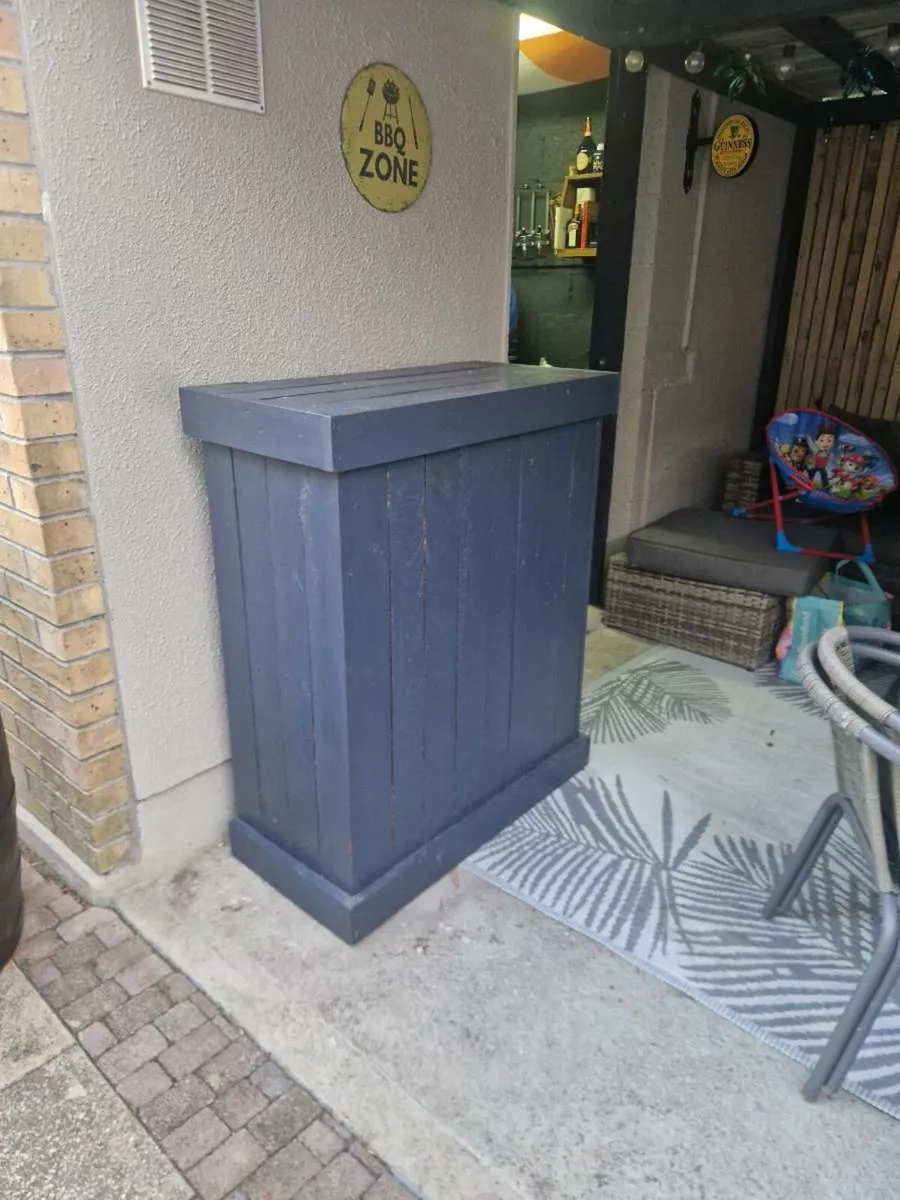 Home bar - Image 2