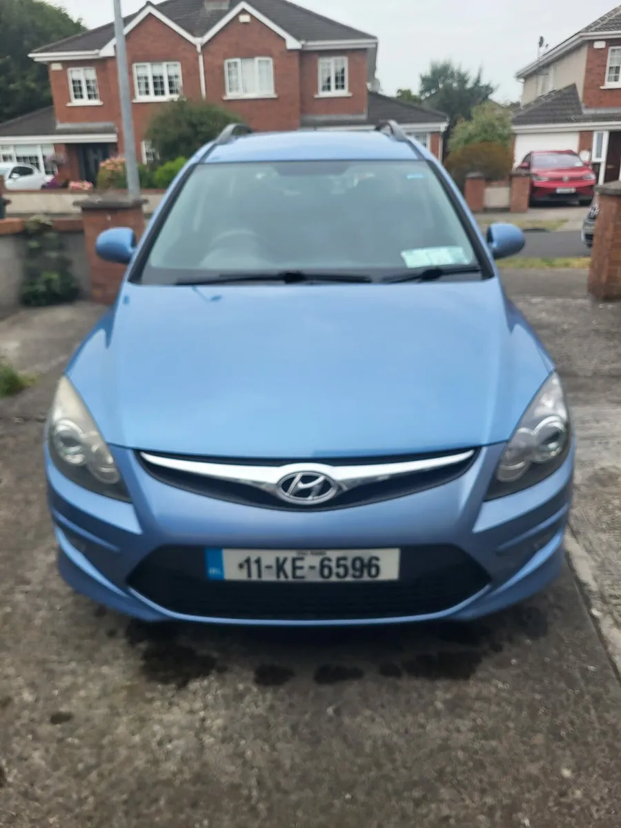 car - Image 1