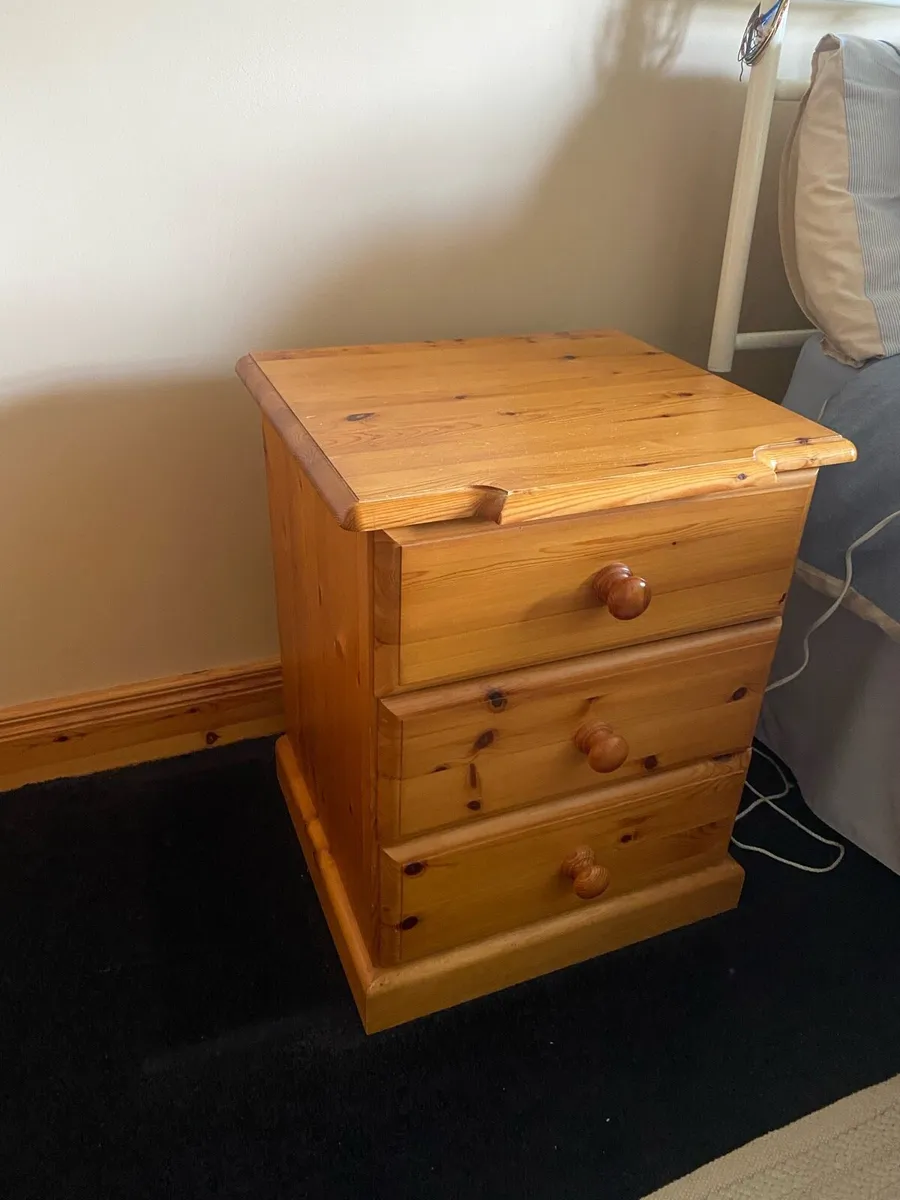 Solid Pine Bedroom Set - Image 4