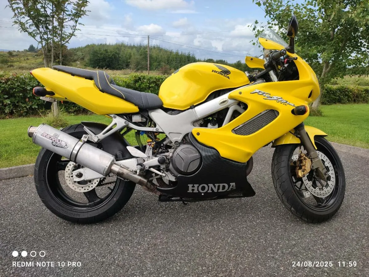 2001 Honda VTR Firestorm - Image 2