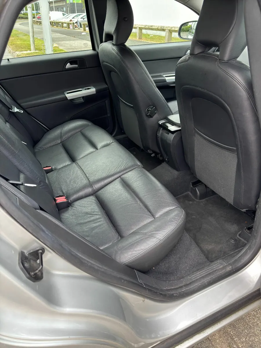 Volvo S40 2012 - Image 3