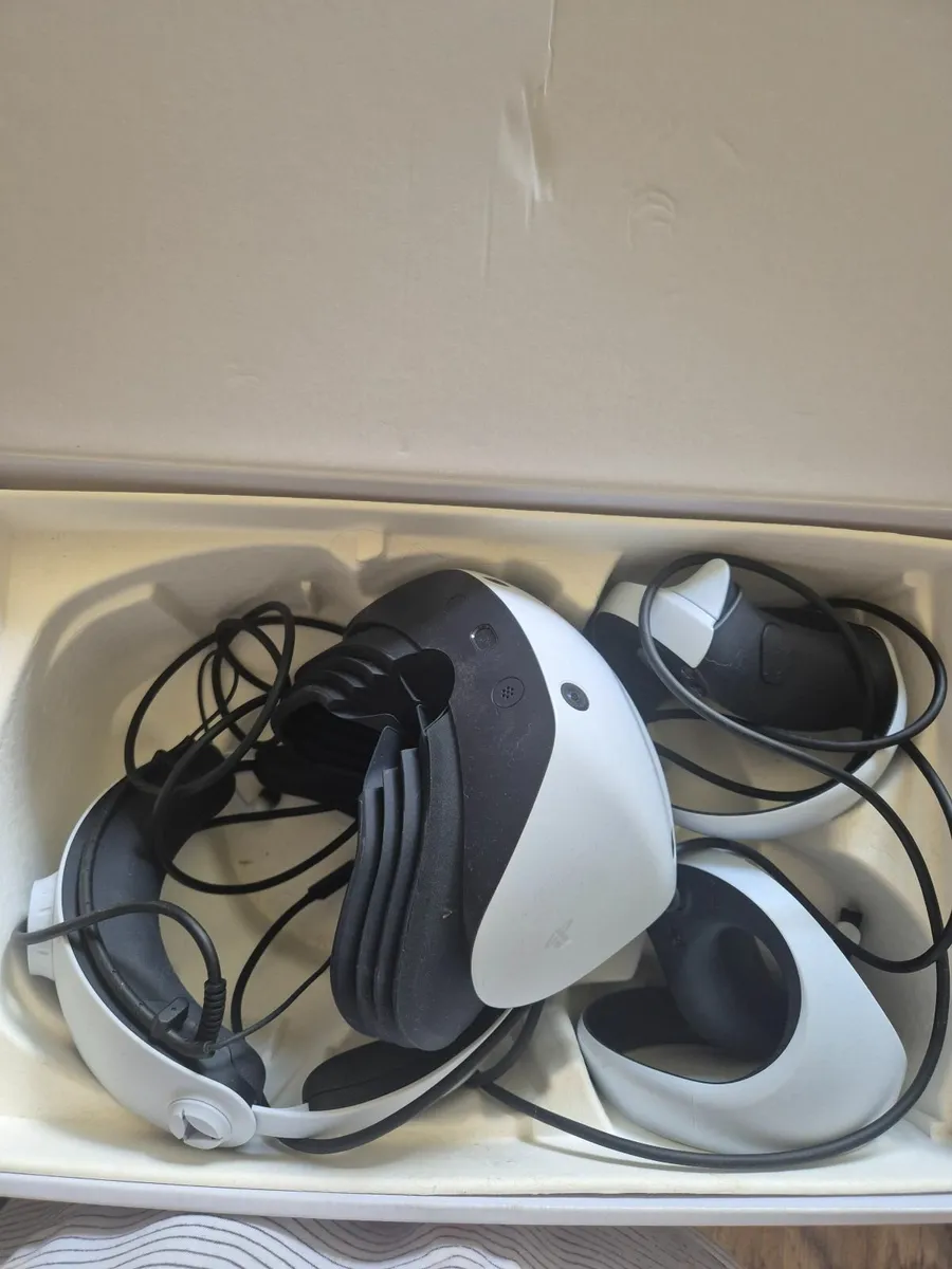 PS VR HEADSET - Image 2