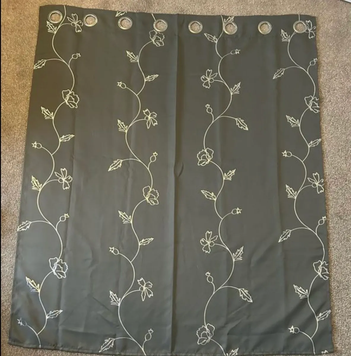 Curtains (2 Pairs) - Image 1