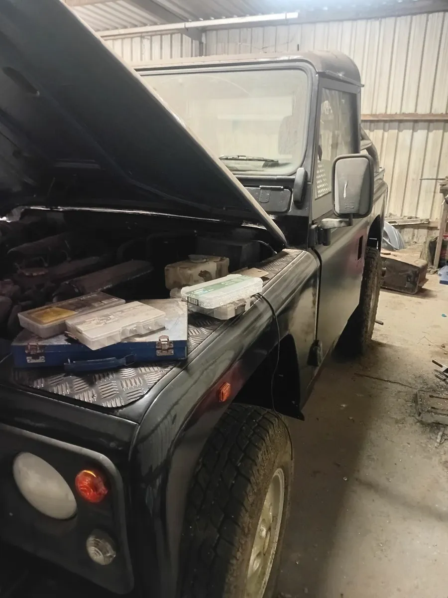 Land Rover Defender 1997 - Image 3