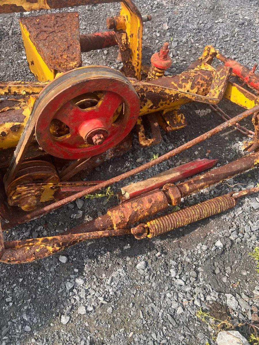 Finger bar mower and Massey parts - Image 2