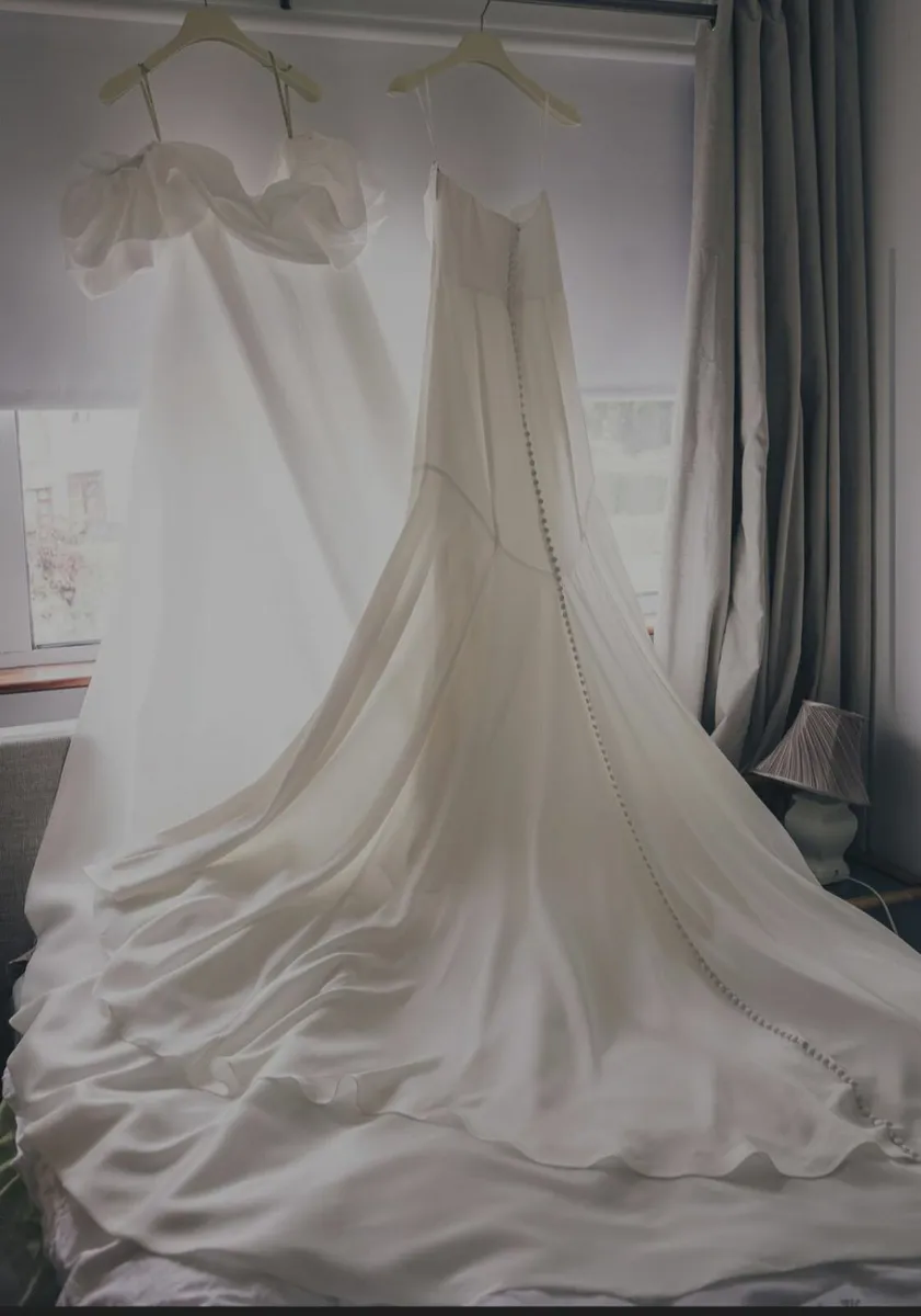 Jenny Yoo Magnolia dress with Jewel Cape - Image 4