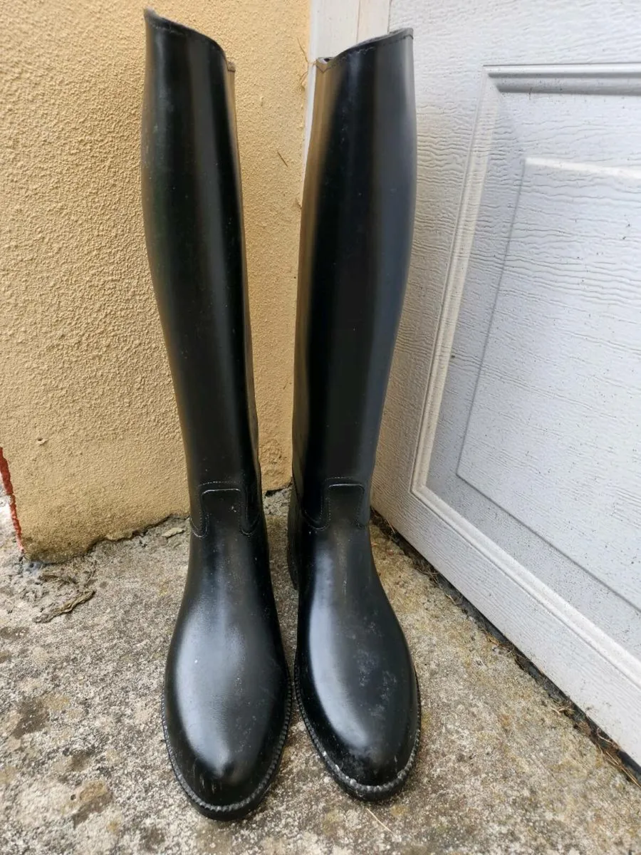 Riding boots Size 8 - Image 2