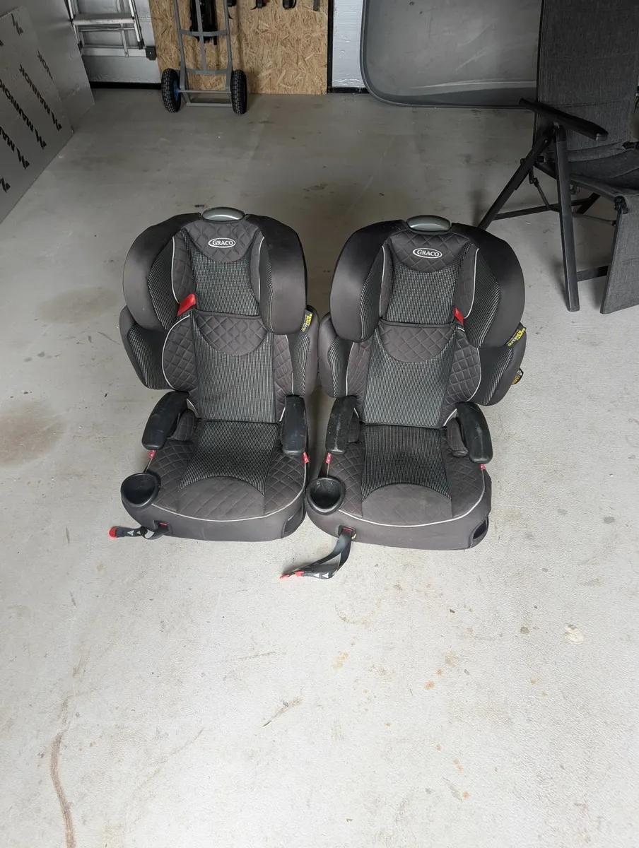 Car seats - Image 2