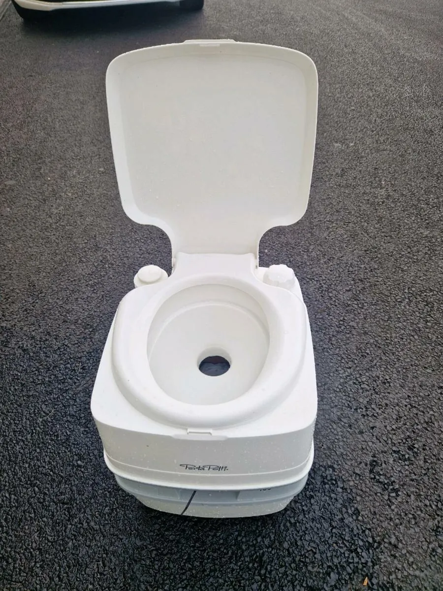 Portable toilet - Image 2