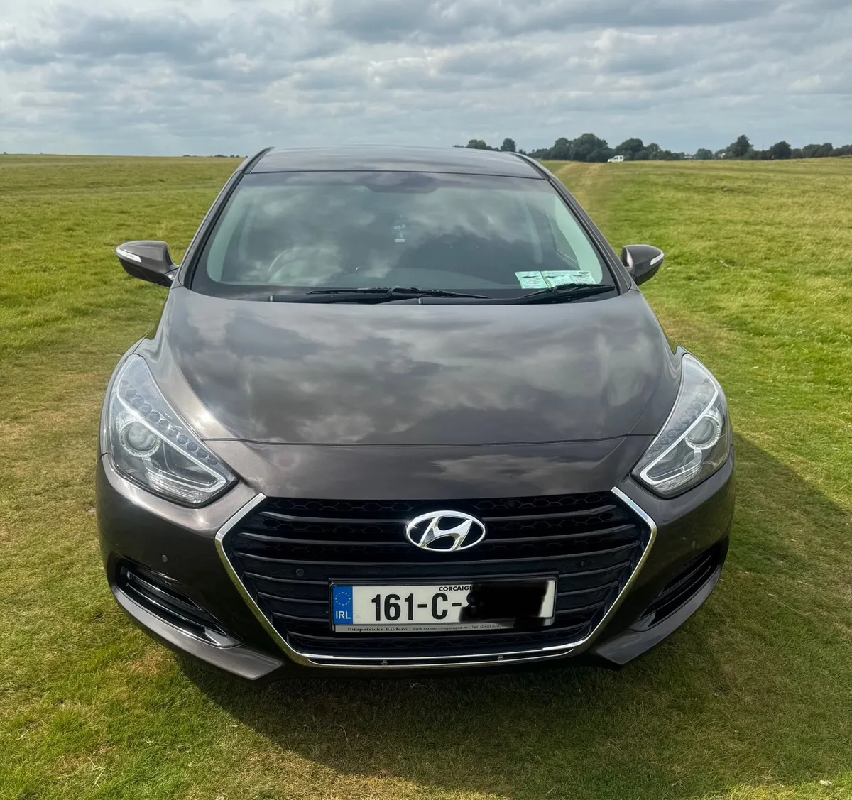 Hyundai i40 executive 4dr - Image 2