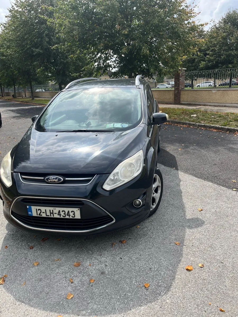 Ford Grand C Max 2012 - Image 2