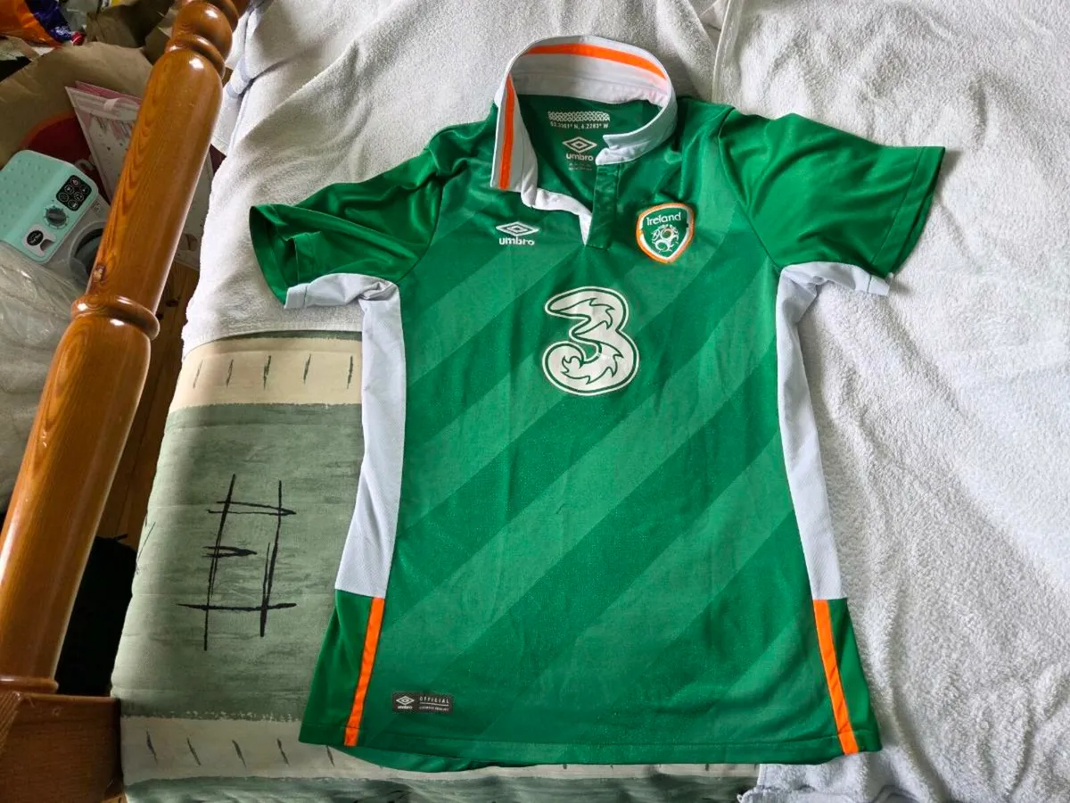 Ireland Football Home Jersey 2015 to 2016 Umbro XL - Image 1