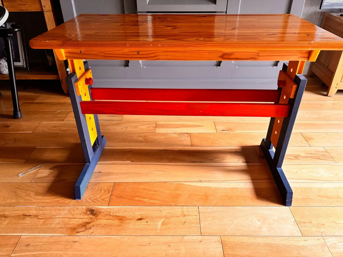 Kids Study Desk - Image 1