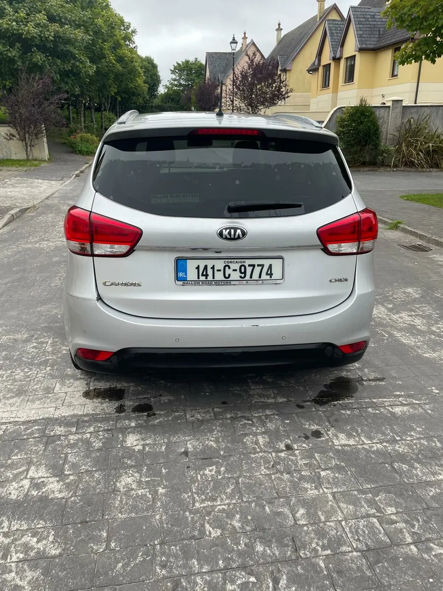Kia Carens - Image 2