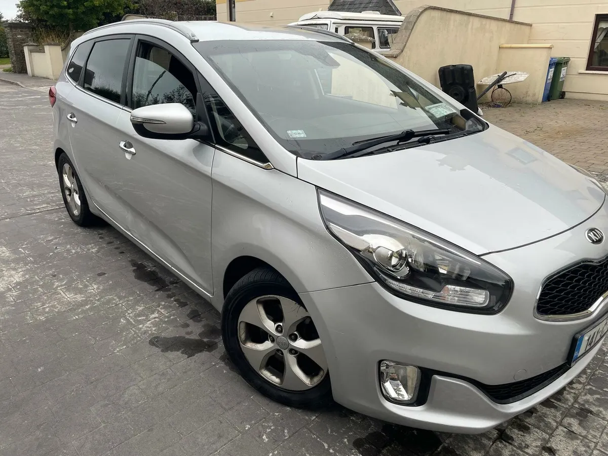 Kia Carens - Image 4