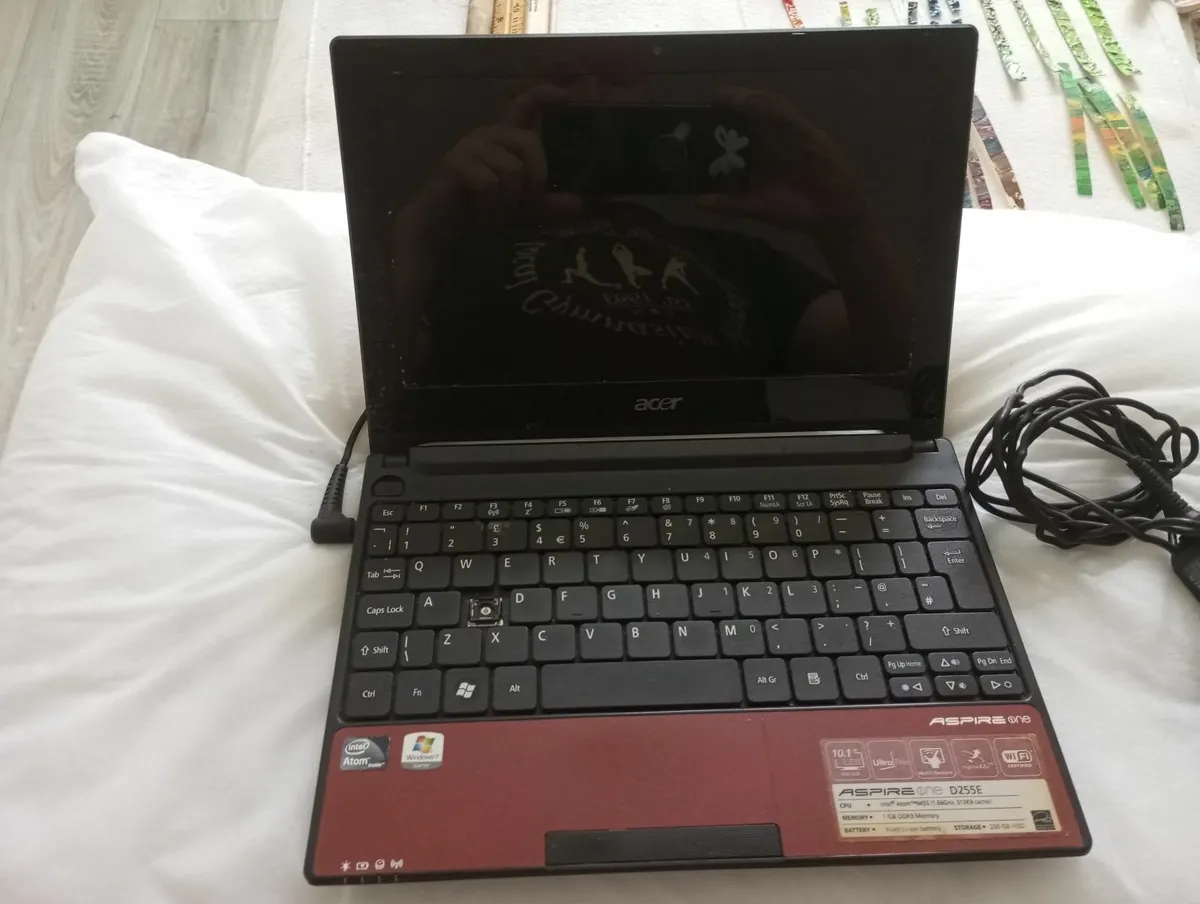 Laptop - Image 1