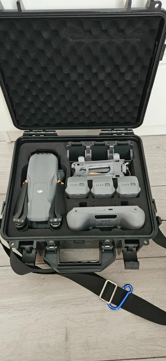 Drone DJI Air 3 - Image 1