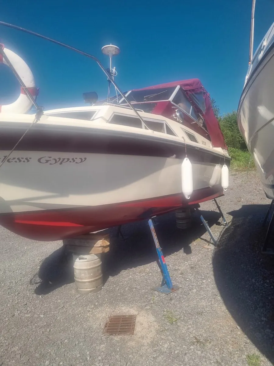 FAIRLINE HOLIDAY - Image 1